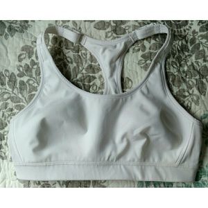 GapFit Sports Bra